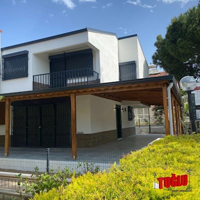 Mistur Sitesi Villaları Ahşap Pergole Yapım İşi